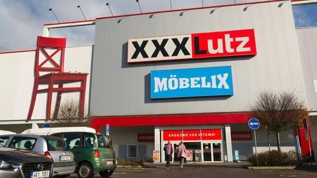 Nábytkářský řetězec XXXLutz, pod který spadají i prodejny Möbelixu, pohltí značku Kika.