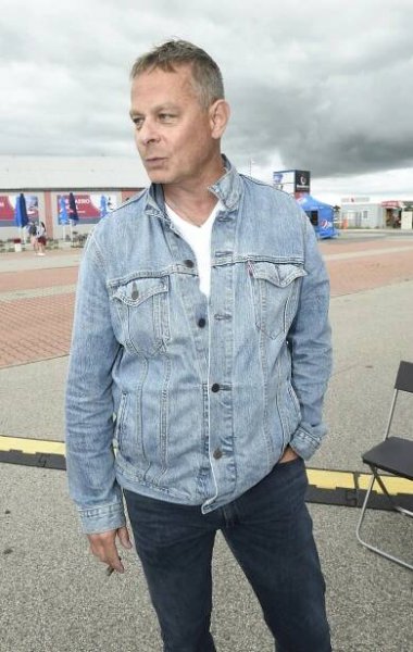 Během pandemie stihl postavit dům: Režisér Filip Renč by měl ještě zasadit strom a po dvou dcerách zplodit syna