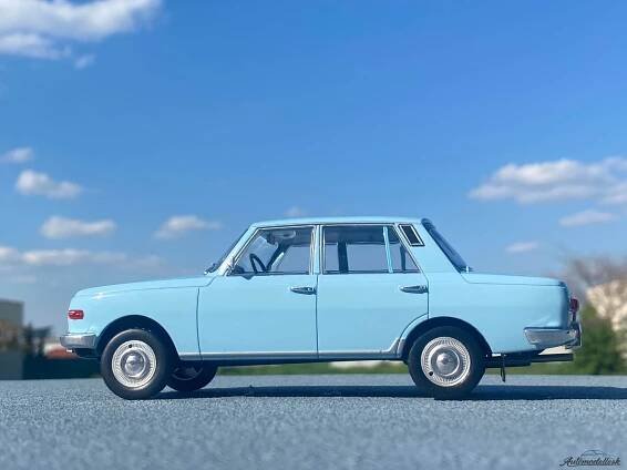 Model auta Wartburg 353