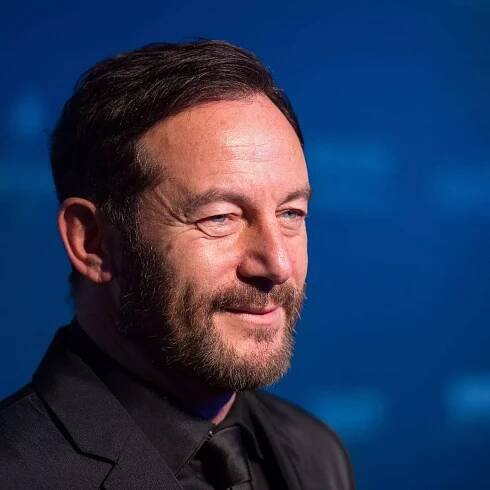 The White Lotus' Jason Isaacs' life off-screen from addiction battle to famous wife