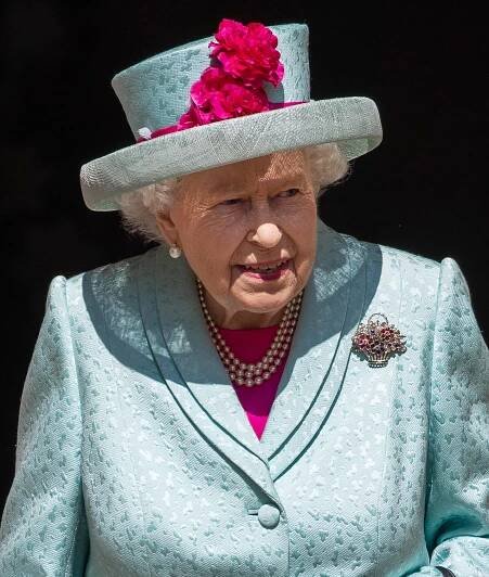 Queen Elizabeth II’s Best Brooches of All Time: Pics | Us Weekly