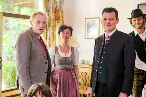 StadtKomödie: Die Notlüge - Z filmu - Josef Hader, Regina Fritsch, Manuel Rubey