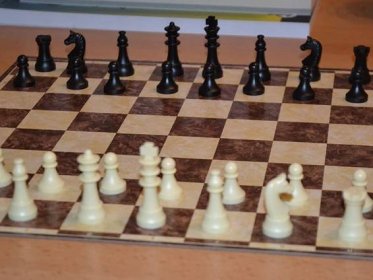 Jak se hrají šachy?