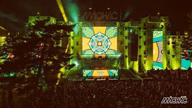 Mácháč 2025 – Průvodce největším festivalem elektronické hudby