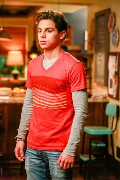Fosterovi - Věci neznámé - Z filmu - Jake T. Austin