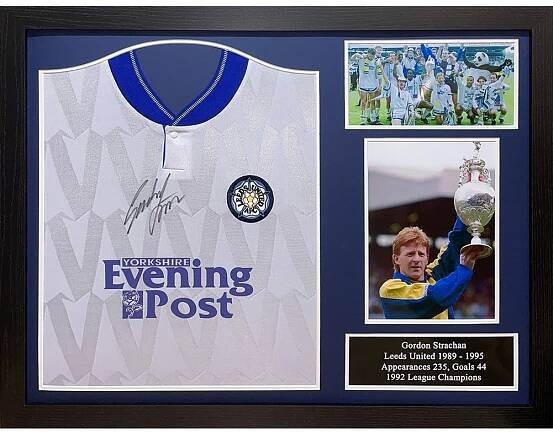Legendy zarámovaný dres Leeds United 1992 Strachan Signed Shirt (Framed)