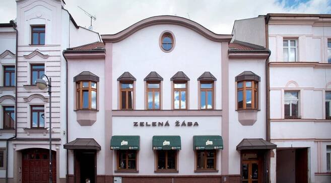 Zelena Zaba Restaurant & Sports Bar