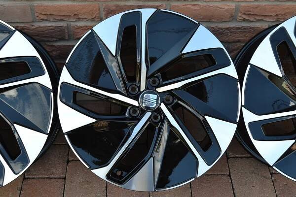 R19 5x112 - Auto-moto - Allegro