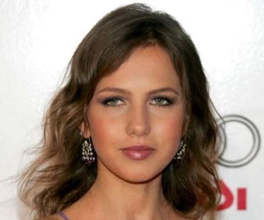 Allegra Versace Biography - Facts, Childhood, Family Life & Achievements