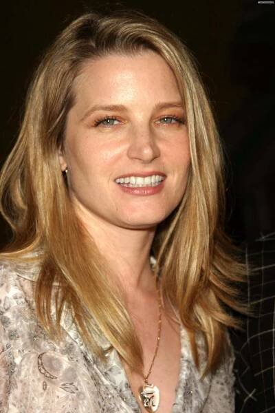 Bridget Fonda 31st AFI Life Achievement Award Wallpaper