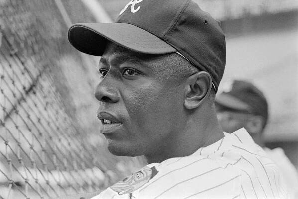 Hank Aaron, legendary baseball slugger, dies at age 86