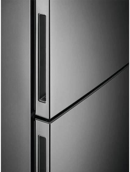 AEG 8000 Cooling 360 RCB736E7MX