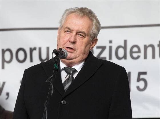 Miloš Zeman při projevu k 17. listopadu na Albertově (17.11.2015)