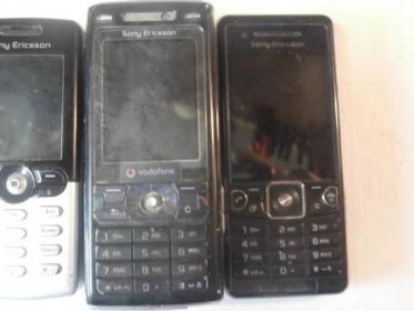 Mobilní tlačítkové telefony Sony Erikson  ,nálezový stav ,, - Mobily a chytrá elektronika