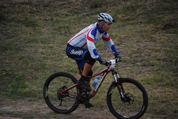Sokolovská-24-MTB 2019: vítězí Jirka Vlček a na kilometry Svoboda & Kodl