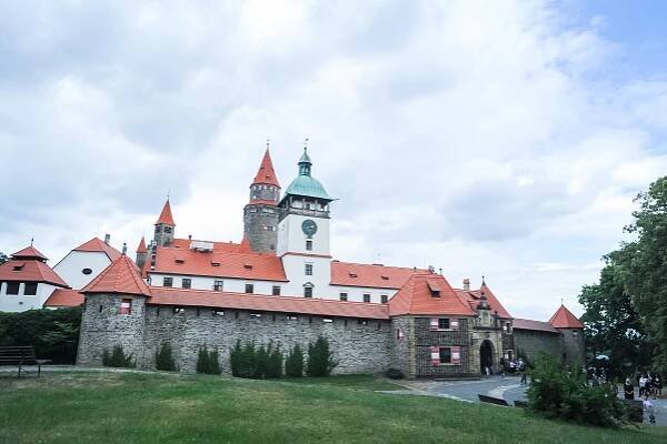 24.06.2018_Lenka a Dušan- svatba - Bouzov - Příběhy - DAVID NAVRÁTIL