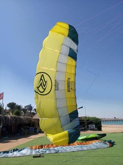 kite Flysurfer Hybrid  recenze - břicho