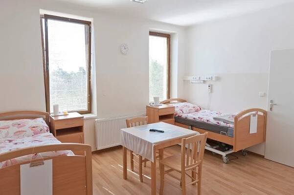 Nadstandardní ubytování v Nemocnici Na Pleši
