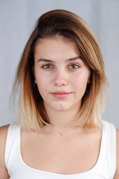 Sára Lutovská - ArtAgent