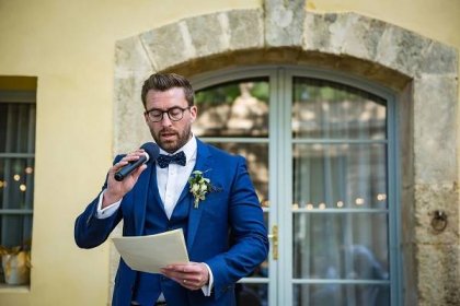 grooms speech at Chateau Rieutort wedding