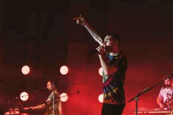 Bastille + Fours + Lewis Capaldi, 21.2.2019, Forum Karlín, Praha