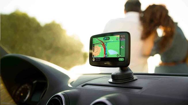 Navigační systém GPS Tomtom GO ESSENTIAL Návod k obsluze