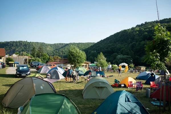 Nejlepší kempy Středočeský kraj | eKempy.cz > autokempy, apartmány, bungalovy, mobilní domy, chatky, ubytování v ČR