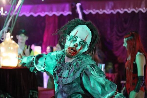 VIDEO: V Brně je hororový cirkus, děsivou show provází šílený klaun Špína