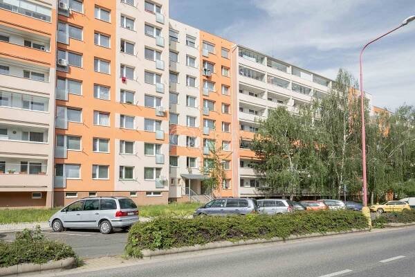 Byt 3+1 se šatnou a lodžií - Neratovice – QARA