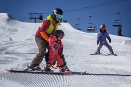 Jak učit děti lyžovat - Tipy, které vám SKI školy tají