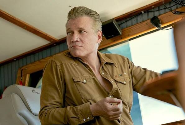 The Waterfront Netflix Holt McCallany