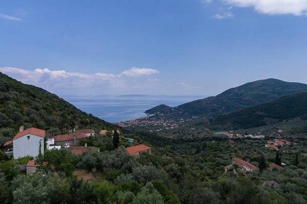 255-Enchanting-Stone-House-Breathtaking-Views-Upper-Tyros-26