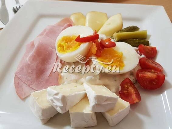 ᐉ Ruské vejce s pařížským salátem - recepty.eu