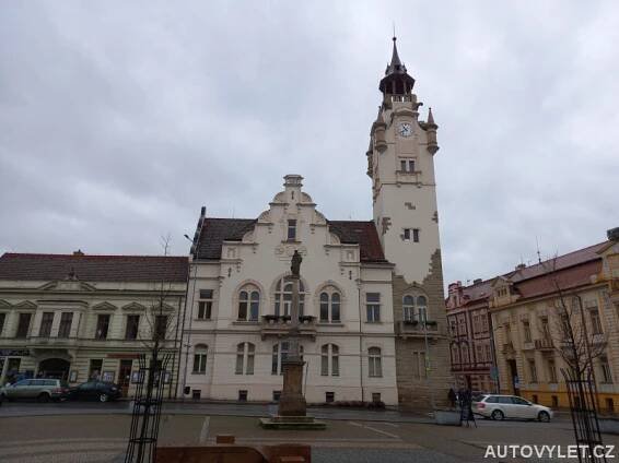 Radnice Lovosice