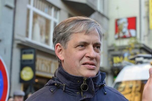 Dienstbier končí v Senátu, co bude dělat? O ČSSD má jasno: Ve vládě je „utopená“