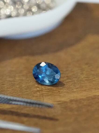 Sapphires are most famous as a blue gemstone but they come in many different colours - Edward Fleming Jewellery