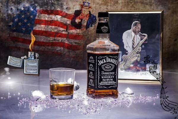 Jack Daniels whiskey - HONEY, FIRE, APPLE v akci