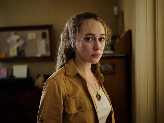 Alycia Debnam-Carey Finds Her Way Back Home