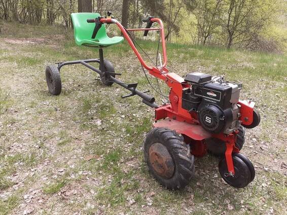 Mountfield traktůrek - Zahradní technika