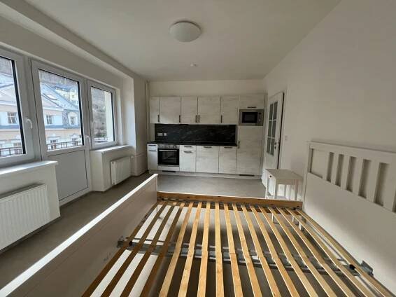 Pronájem bytu 1+kk 20 m², třída Dukelských hrdinů, Jáchymov, Karlovarský kraj