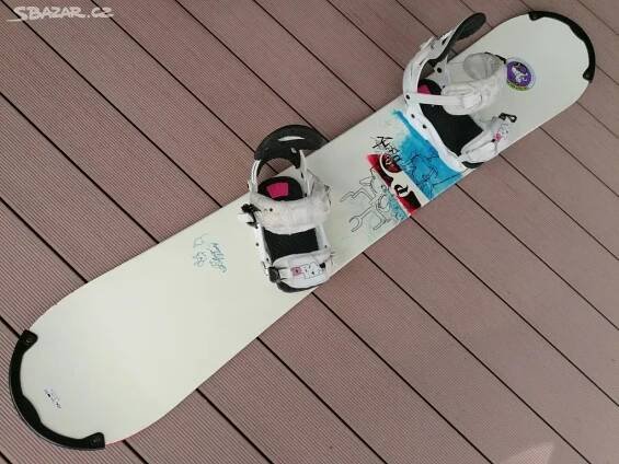 Prodám snowboard Palmer Liberty. Velikost 155cm.