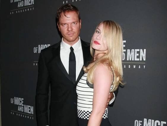 Jim Parrack a Leven Rambin se zasnoubili