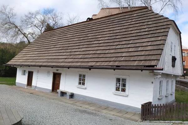 Muzeum Náchodska - Jiráskův rodný domek foto 1