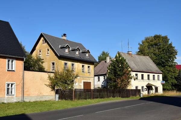 Soubor:Kovářská 2018-09-28 Dlouhá 1.jpg – Wikipedie