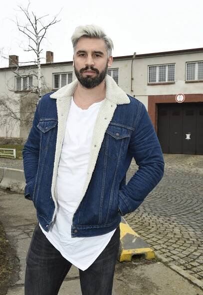 Došly mu prachy i trpělivost: Z Muže roku je zase bachař. Život mu komplikuje i to, že kvůli alkoholu přišel o řidičák