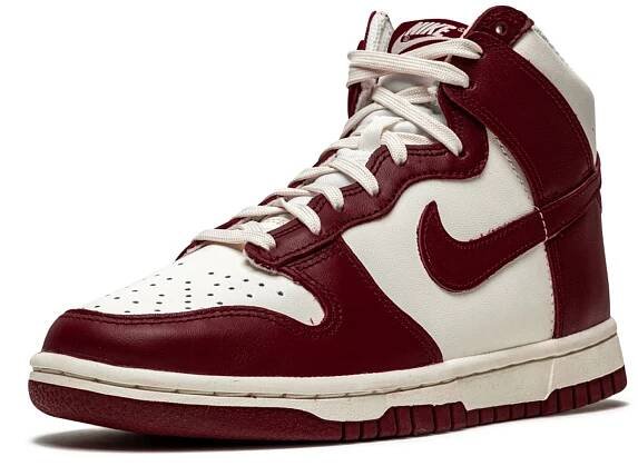 Nike Dunk High 'Burgundy Crush' - Fifty-k.com