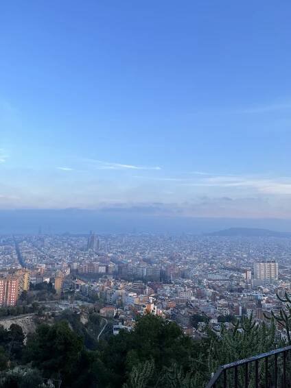 the view of Barcelona from the top of Bunkers lookout spot