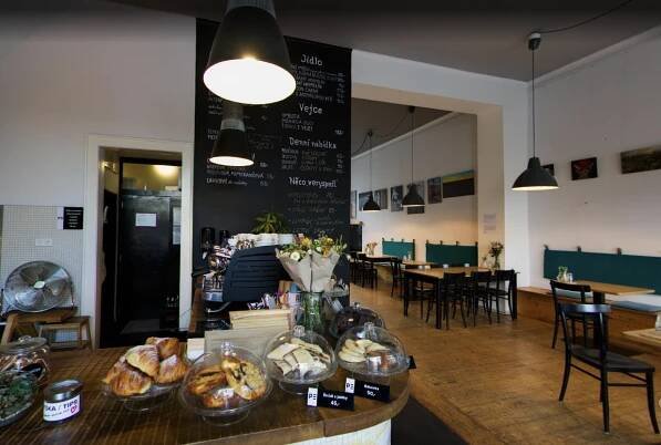 Kavárna Periferie cafe - Mami kam?