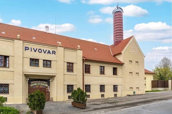 Kostelec nad Černými lesy – pivovar – Kolínsko – Cesty a památky