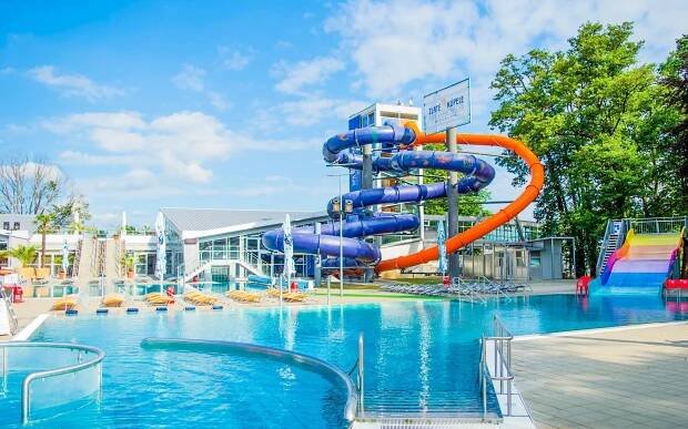 Turčianské Teplice pro seniory: Hotel Rezident *** s polopenzí, vstupem do aquaparku a unikátními procedurami